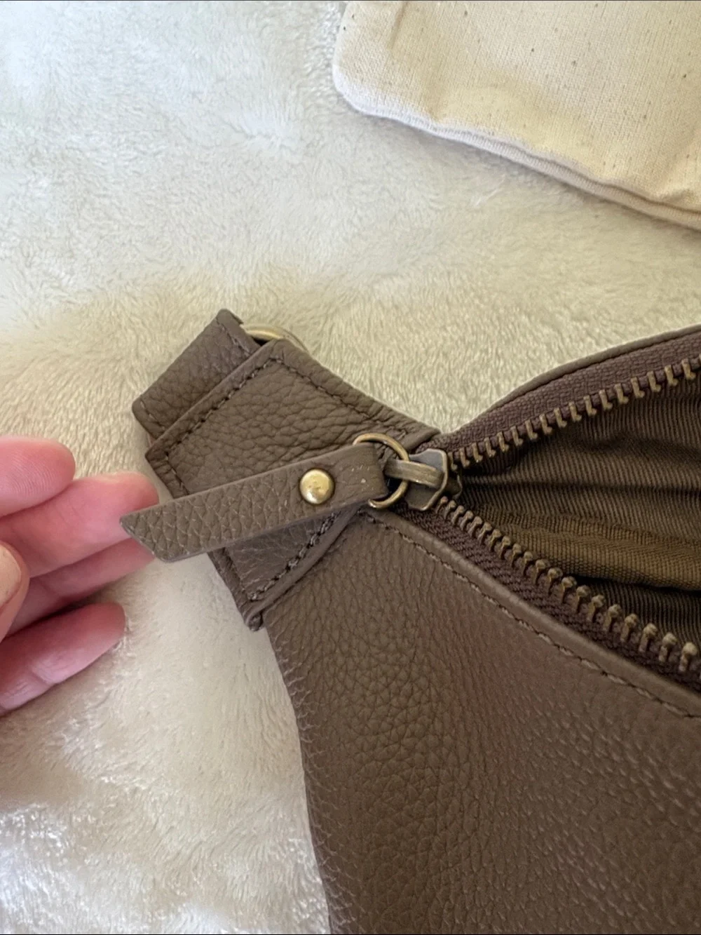 Andar brown leather